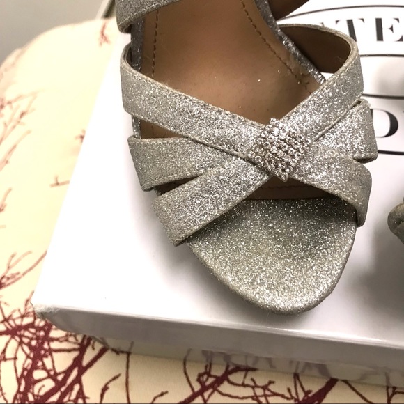 Steve Madden Uptown Silver Glitter Platform Sandals 5.5 Worn Once - Picture 6 of 16